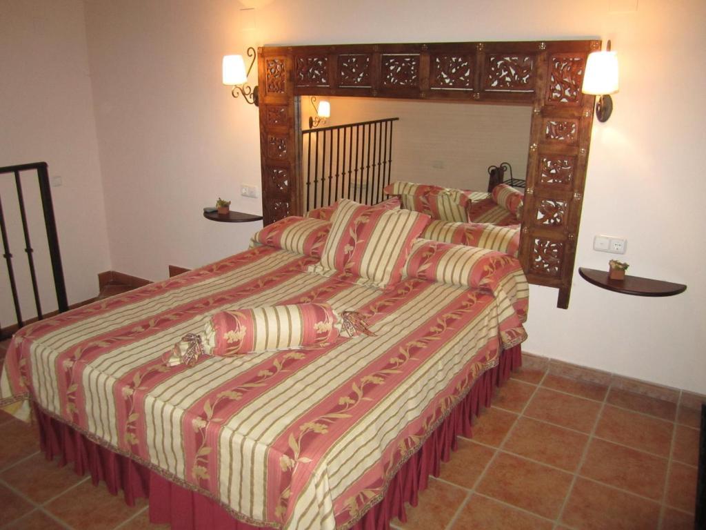 Posada El Camino Almonaster ألموناستير لا ريال الغرفة الصورة